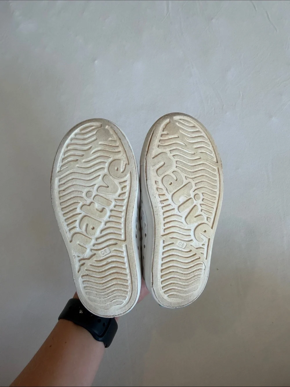 Native Kids Water Shoes Jefferson Slip-On in White Size 8/c8